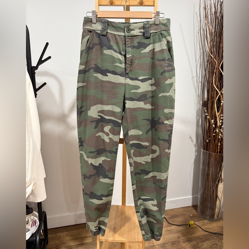 TNA Women’s  Green Camouflage Pants